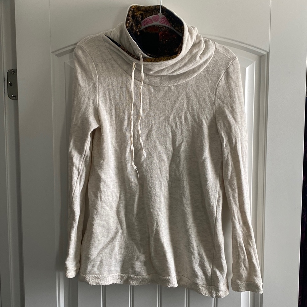 Slouch neck sweater